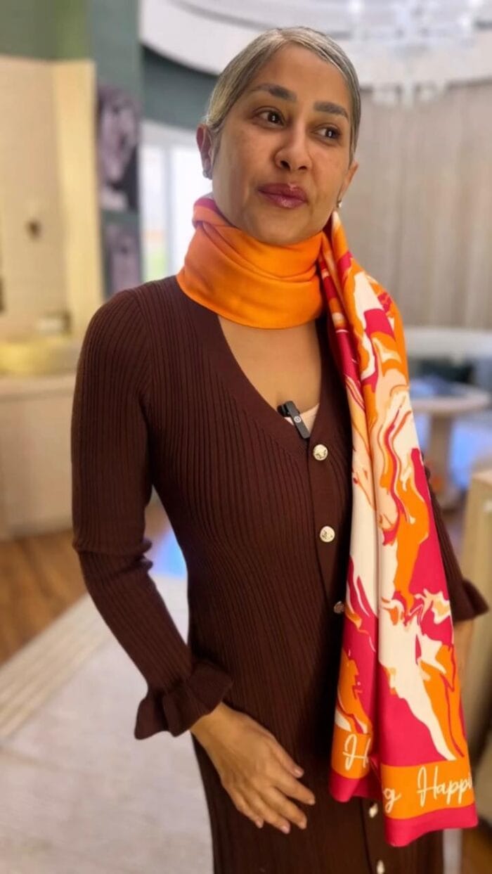 Fushia Shawl - Image 2